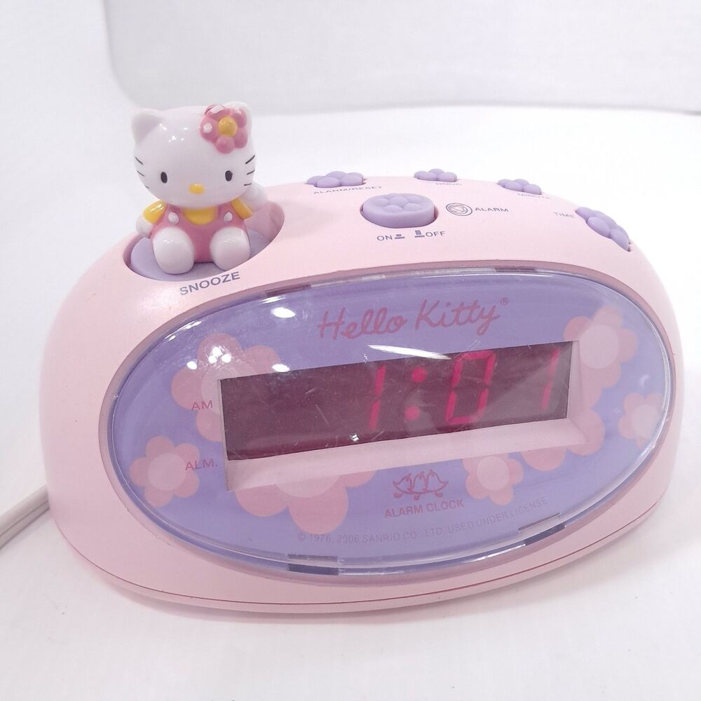 Hello Kitty Digital Alarm Clock Electric Sanrio KT3005p Pink purple Spectra 2006